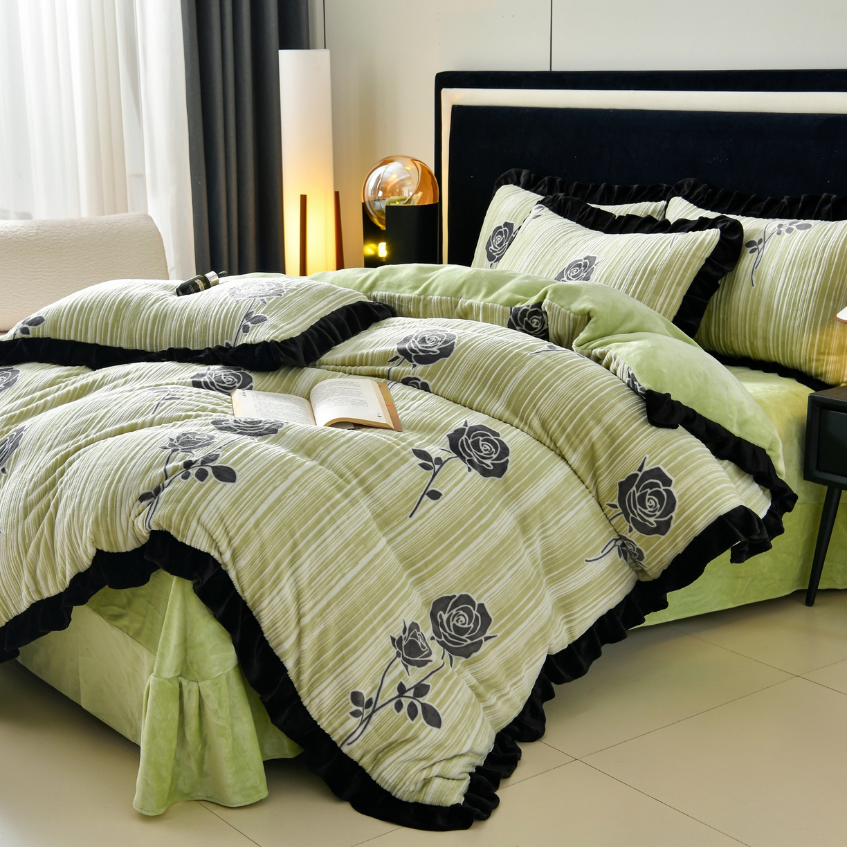 91家纺网 家纺一手货源 找家纺 梦之星 2025新款雕花绒赫本风牛奶绒花边四件套  加厚8.5斤 花边玫瑰-绿