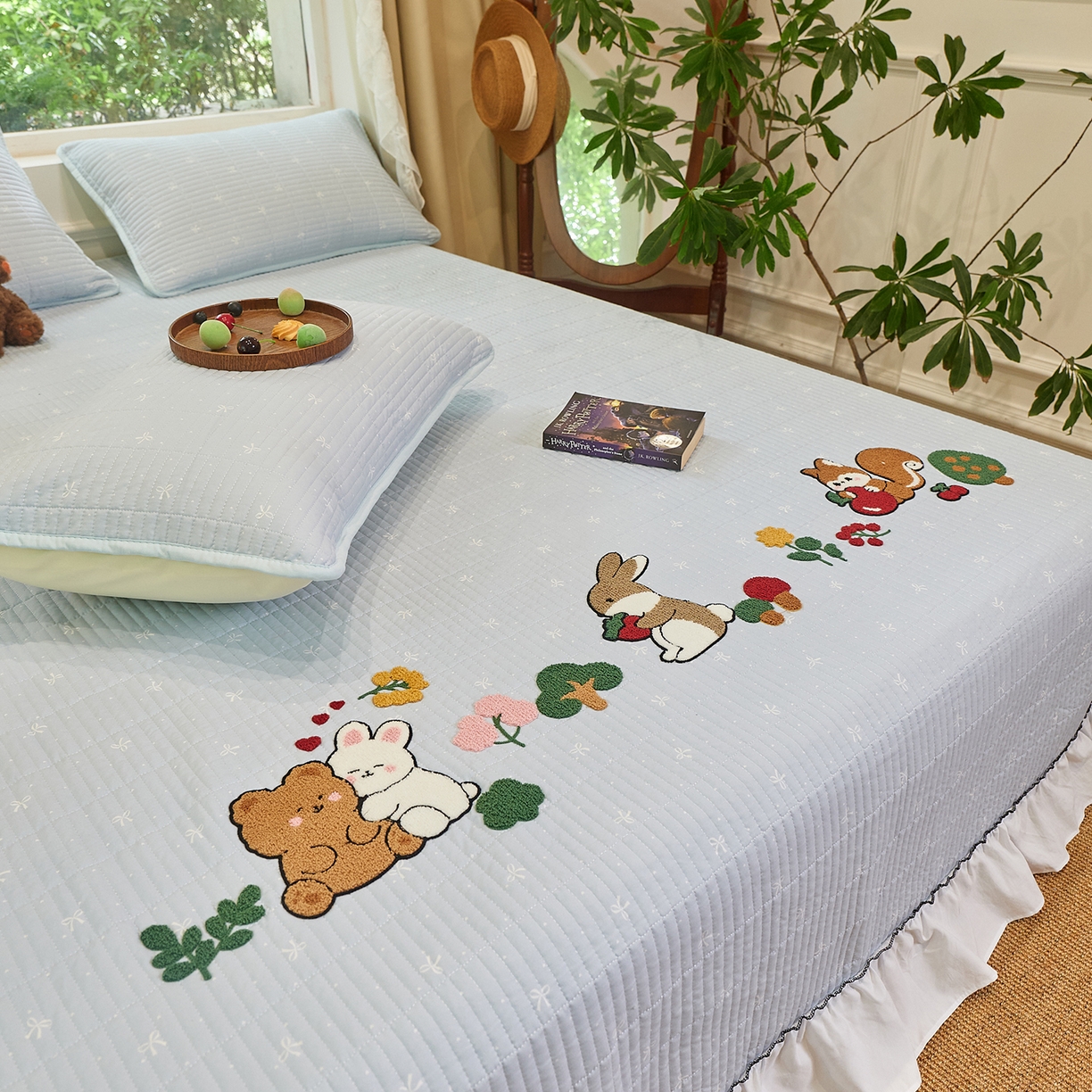 91家纺网 家纺一手货源 找家纺 （总）鑫喜莱家纺 2025新款云朵棉毛巾绣花边款床盖三件套系列