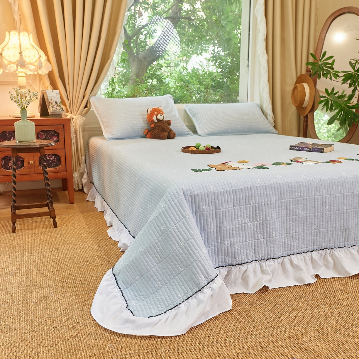 91家纺网 家纺一手货源 找家纺 （总）鑫喜莱家纺 2025新款云朵棉毛巾绣花边款床盖三件套系列