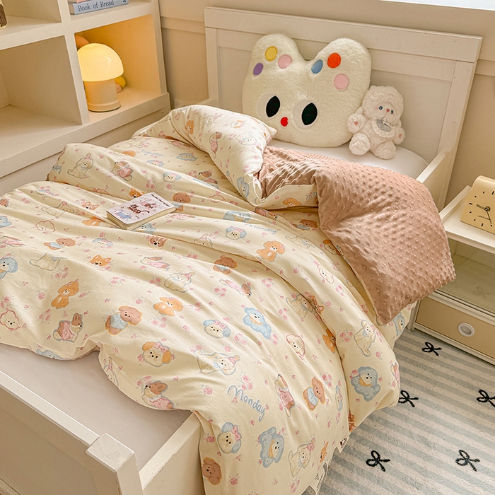 91家纺网 家纺一手货源 找家纺 （总）梦依依 2025新款全棉小清新卡通印花系列儿童豆豆被子被芯