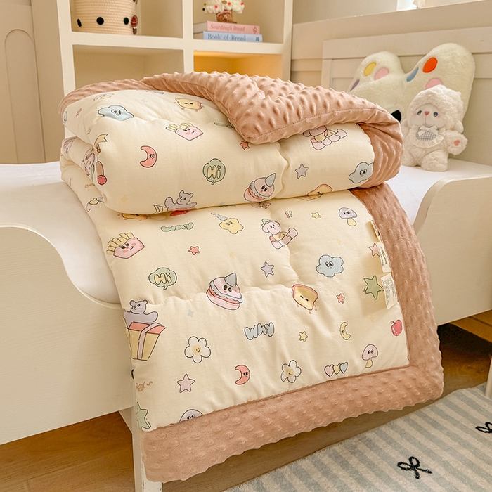 91家纺网 家纺一手货源 找家纺 （总）梦依依 2025新款全棉小清新卡通印花系列儿童豆豆被子被芯