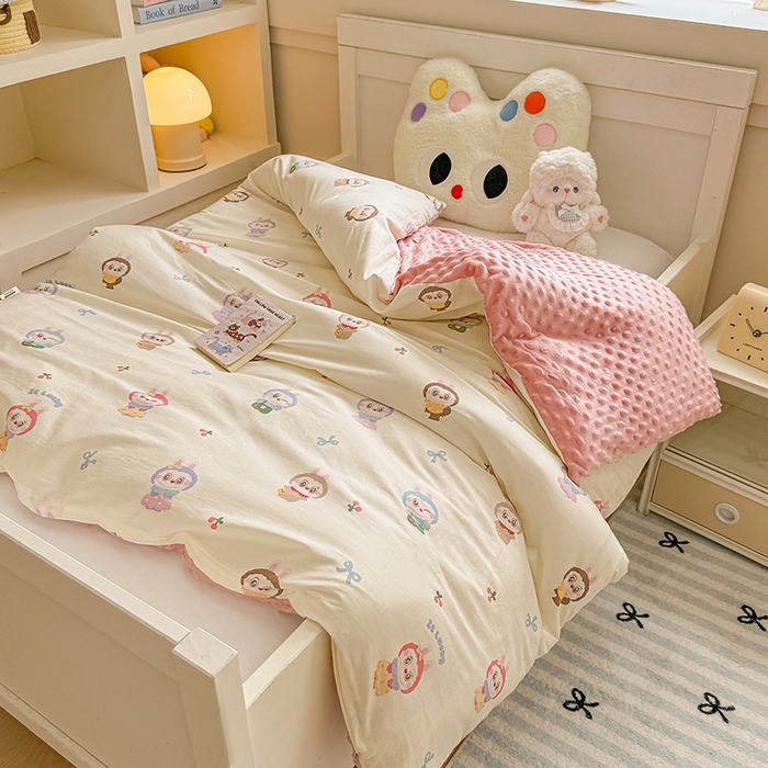 91家纺网 家纺一手货源 找家纺 （总）梦依依 2025新款全棉小清新卡通印花系列儿童豆豆被子被芯