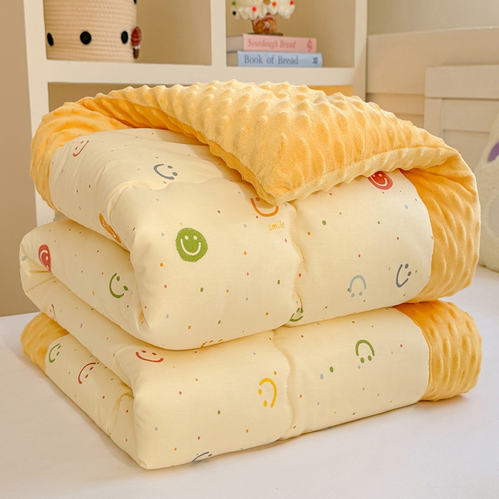 91家纺网 家纺一手货源 找家纺 （总）梦依依 2025新款全棉小清新卡通印花系列儿童豆豆被子被芯