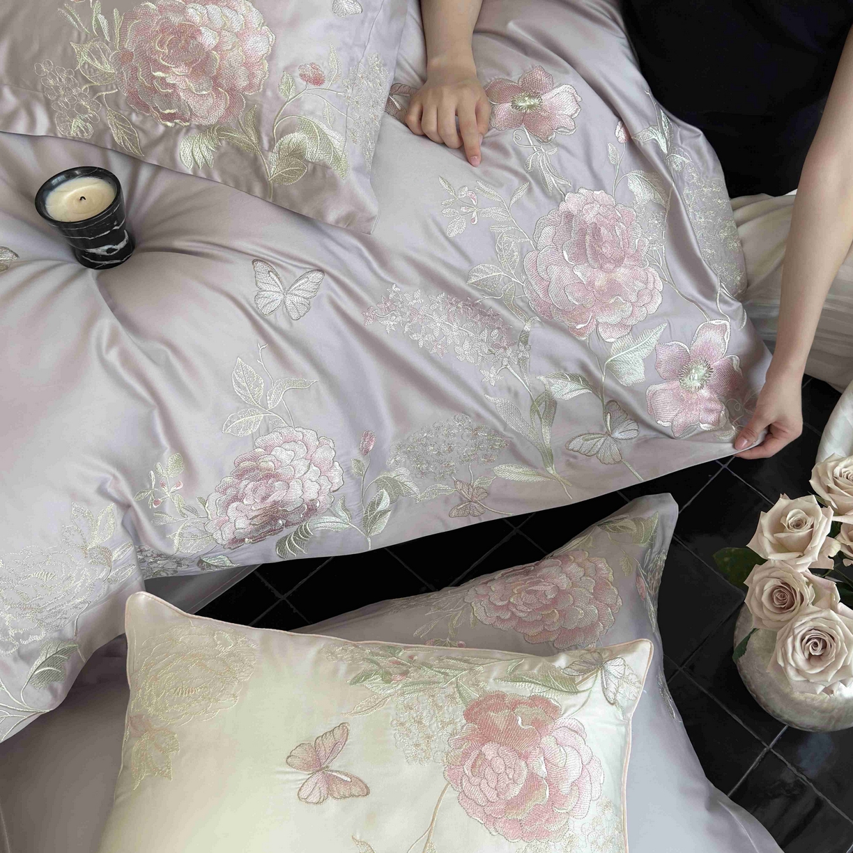 91家纺网 家纺一手货源 找家纺 鹿班家居 2025新款100S长绒棉纯棉精密刺绣四件套-云间拾梦（标准会员-20元） 云间拾梦-紫色