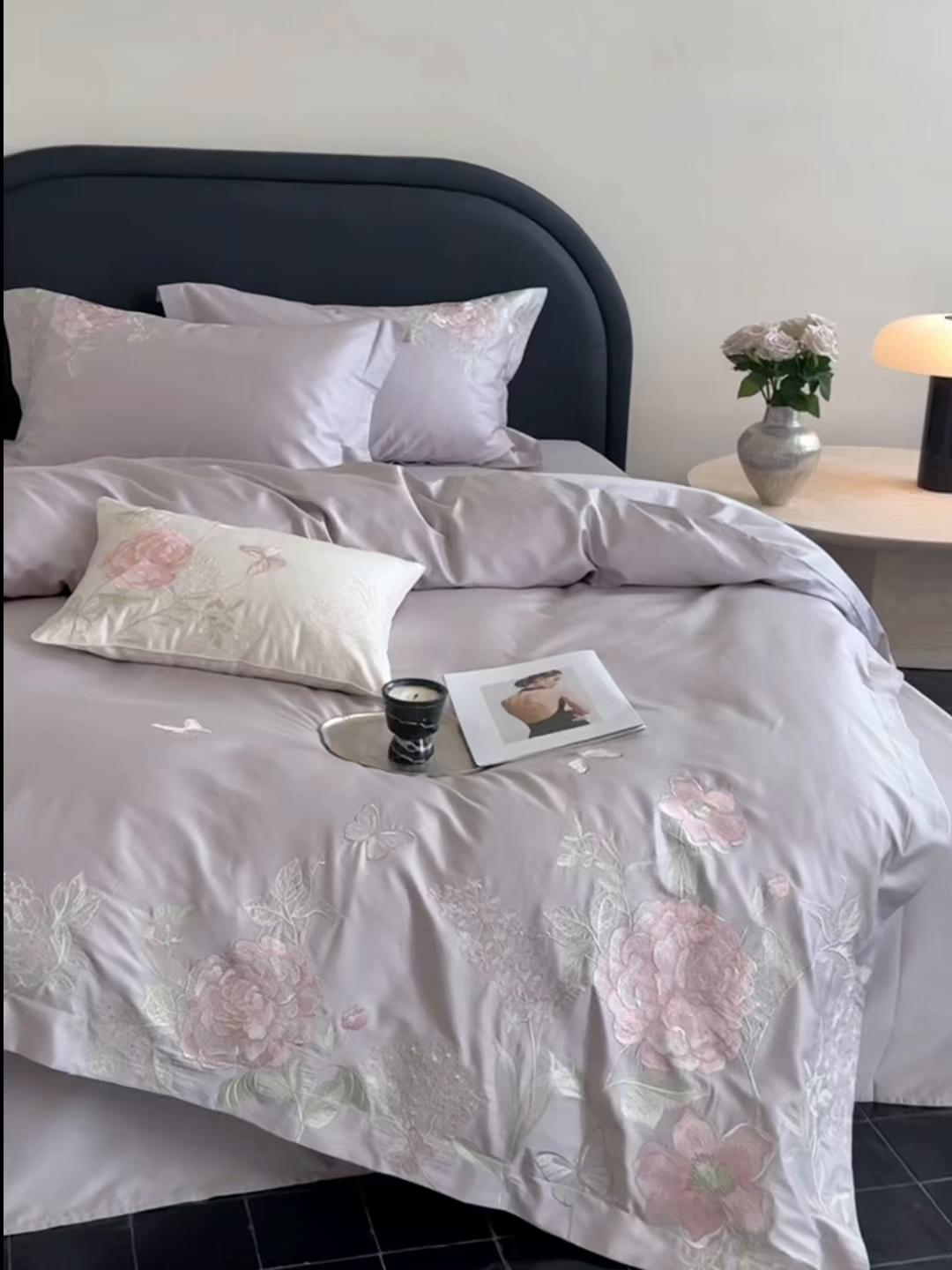 91家纺网 家纺一手货源 找家纺 鹿班家居 2025新款100S长绒棉纯棉精密刺绣四件套-云间拾梦（标准会员-20元） 云间拾梦-紫色