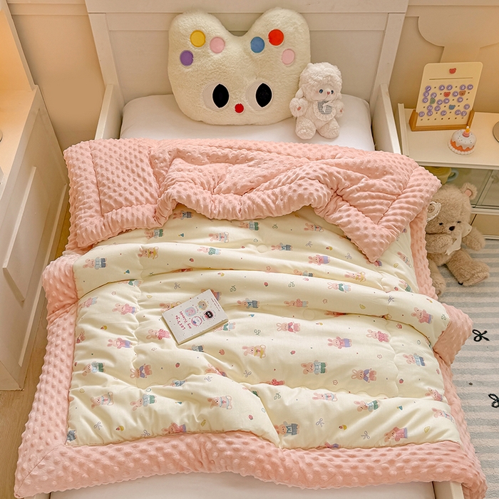 91家纺网 家纺一手货源 找家纺 梦依依 2025新款全棉小清新卡通印花系列儿童豆豆被子被芯 一体款-果冻兔