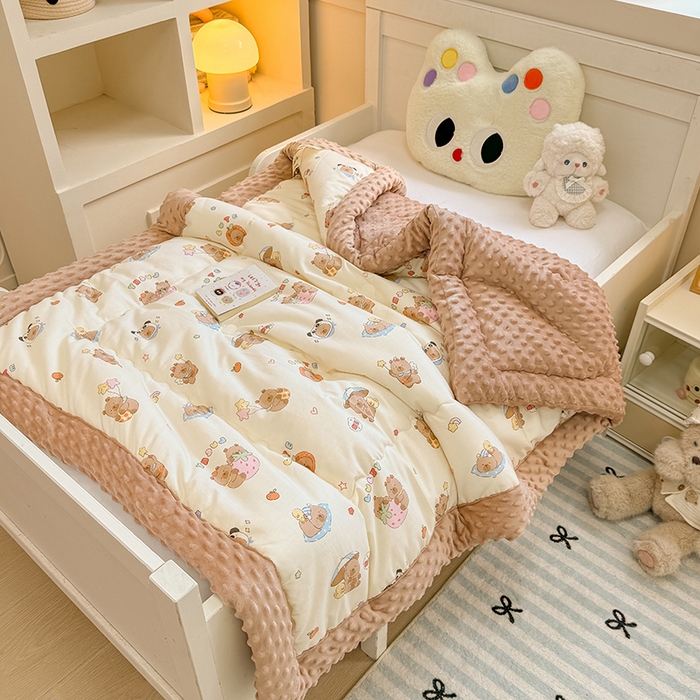 91家纺网 家纺一手货源 找家纺 梦依依 2025新款全棉小清新卡通印花系列儿童豆豆被子被芯 一体款-熊猫卡皮