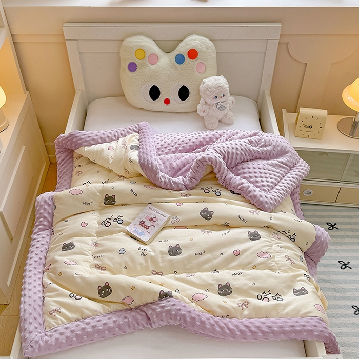 91家纺网 家纺一手货源 找家纺 梦依依 2025新款全棉小清新卡通印花系列儿童豆豆被子被芯 一体款-樱桃猫