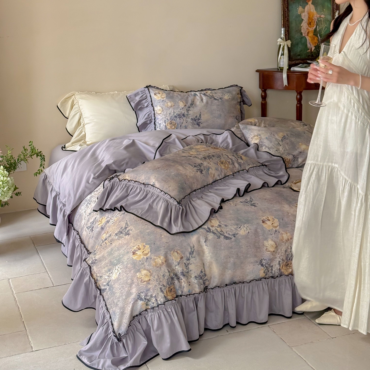 91家纺网 家纺一手货源 找家纺 优然居家纺 2025新款50支全棉纯棉印花法式双头木耳边四件套 莫妮卡罗兰