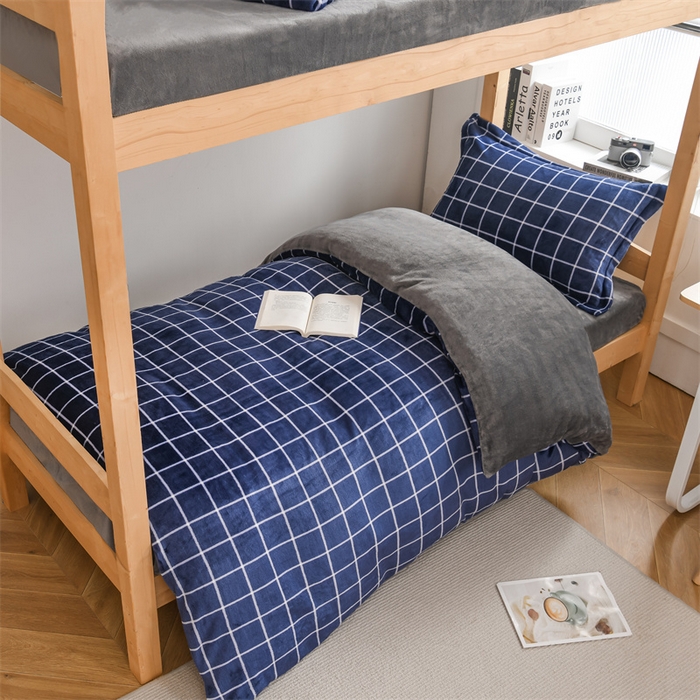 91家纺网 家纺一手货源 找家纺 宅部落 2025新款学生宿舍牛奶绒三件套宿舍三件套上下铺三件套 蓝调