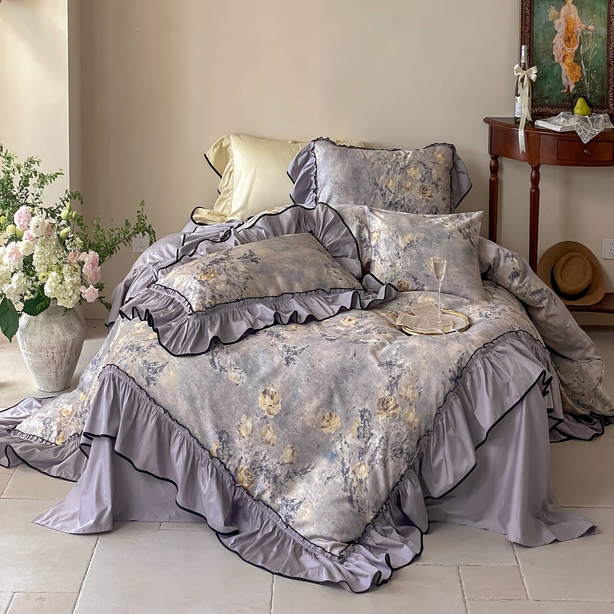 91家纺网 家纺一手货源 找家纺 优然居家纺 2025新款50支全棉纯棉印花法式双头木耳边四件套 莫妮卡罗兰