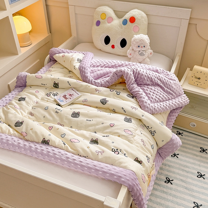 91家纺网 家纺一手货源 找家纺 梦依依 2025新款全棉小清新卡通印花系列儿童豆豆被子被芯 一体款-樱桃猫