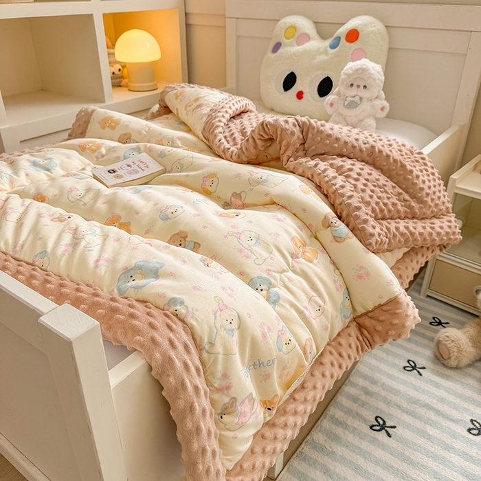 91家纺网 家纺一手货源 找家纺 梦依依 2025新款全棉小清新卡通印花系列儿童豆豆被子被芯 一体款-狗狗家族