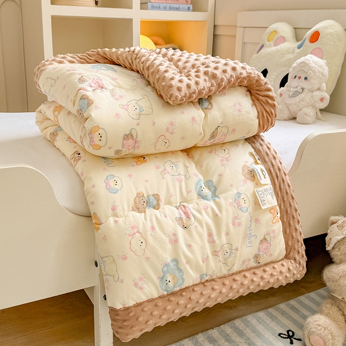 91家纺网 家纺一手货源 找家纺 梦依依 2025新款全棉小清新卡通印花系列儿童豆豆被子被芯 一体款-狗狗家族