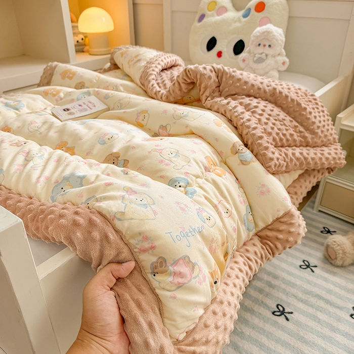 91家纺网 家纺一手货源 找家纺 梦依依 2025新款全棉小清新卡通印花系列儿童豆豆被子被芯 一体款-狗狗家族