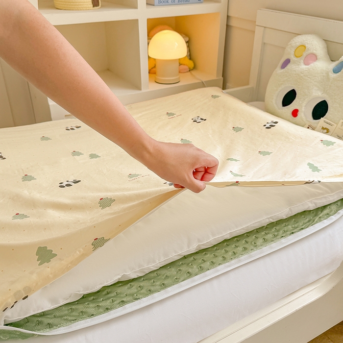 91家纺网 家纺一手货源 找家纺 梦依依 2025新款全棉小清新卡通印花系列儿童豆豆被子被芯 可拆卸款-熊猫森林