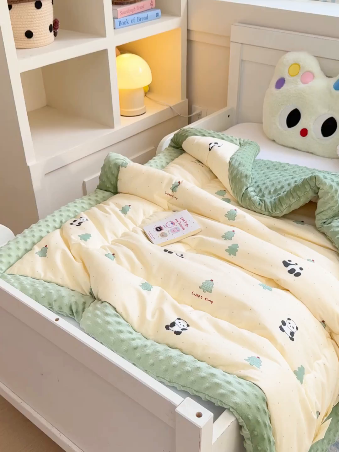 91家纺网 家纺一手货源 找家纺 梦依依 2025新款全棉小清新卡通印花系列儿童豆豆被子被芯 可拆卸款-熊猫森林