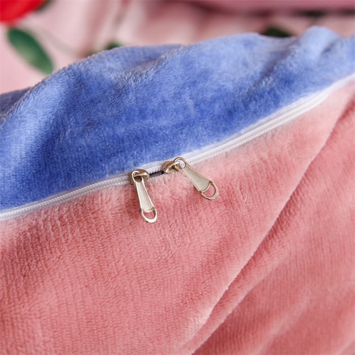 91家纺网 家纺一手货源 找家纺 宅部落 2025新款学生宿舍牛奶绒三件套宿舍三件套上下铺三件套 蘑菇小兔