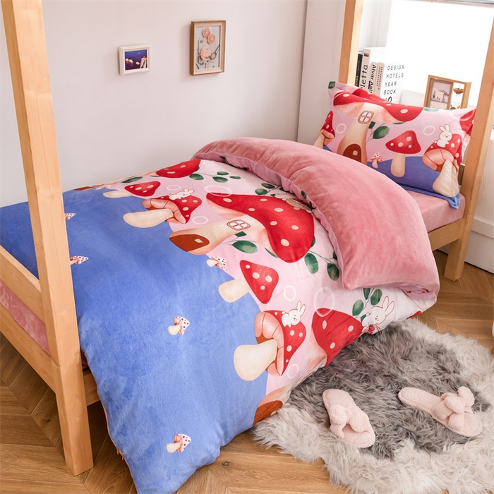 91家纺网 家纺一手货源 找家纺 宅部落 2025新款学生宿舍牛奶绒三件套宿舍三件套上下铺三件套 蘑菇小兔