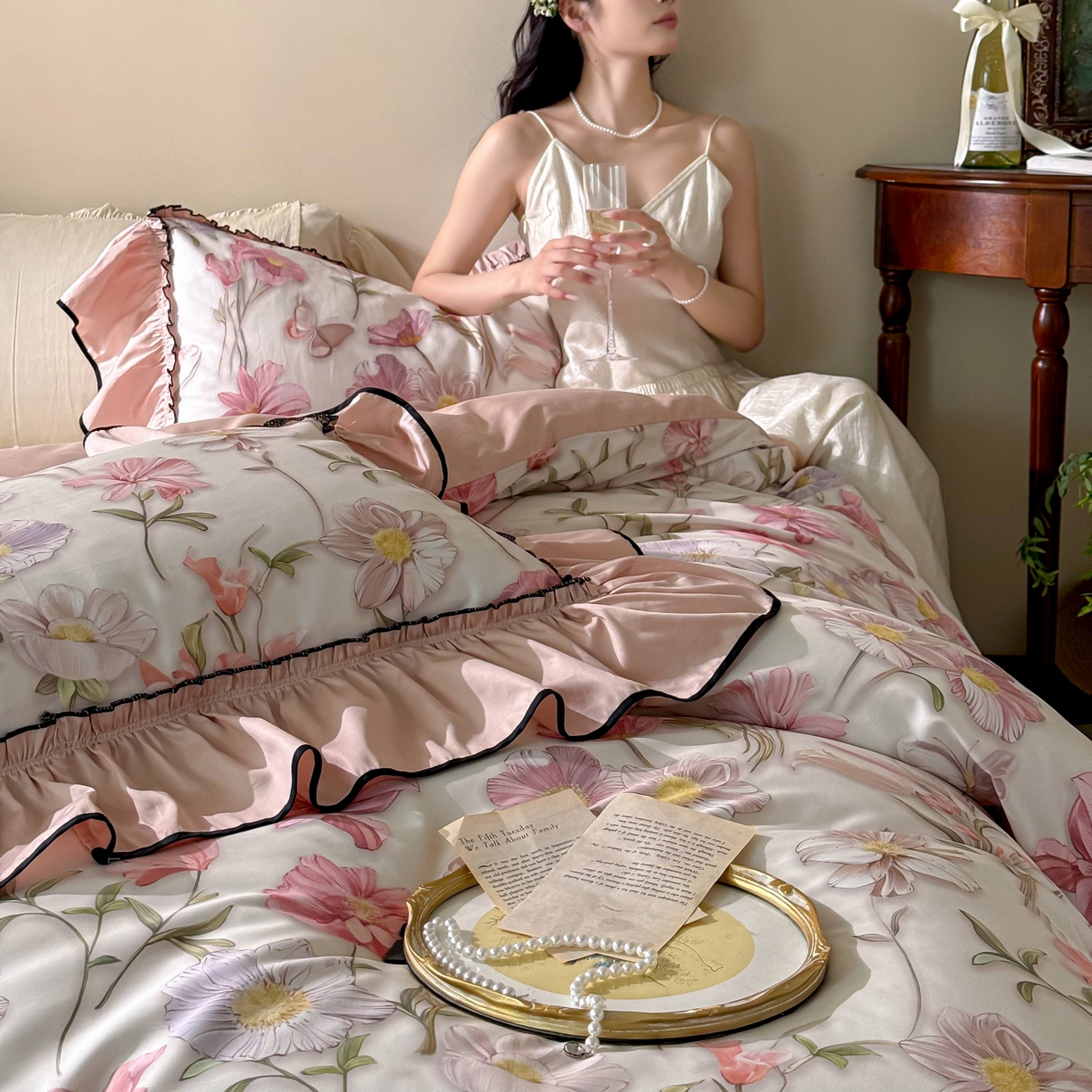 91家纺网 家纺一手货源 找家纺 优然居家纺 2025新款50支全棉纯棉印花法式双头木耳边四件套 慕斯粉