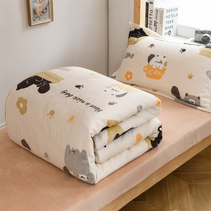 91家纺网 家纺一手货源 找家纺 宅部落 2025新款学生宿舍牛奶绒三件套宿舍三件套上下铺三件套 小懒猫