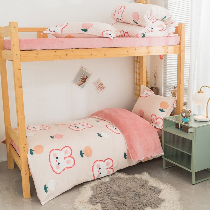 91家纺网 家纺一手货源 找家纺 宅部落 2025新款学生宿舍牛奶绒三件套宿舍三件套上下铺三件套 小兔兔