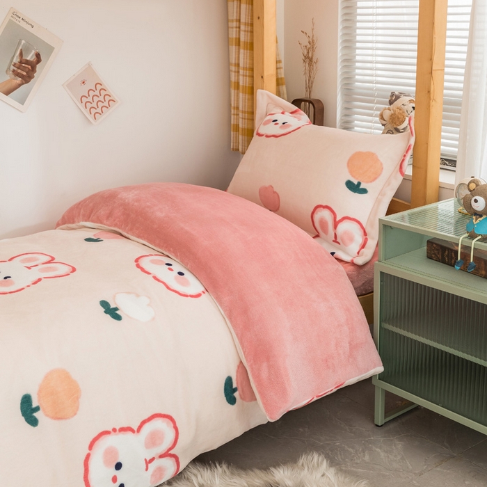 91家纺网 家纺一手货源 找家纺 宅部落 2025新款学生宿舍牛奶绒三件套宿舍三件套上下铺三件套 小兔兔