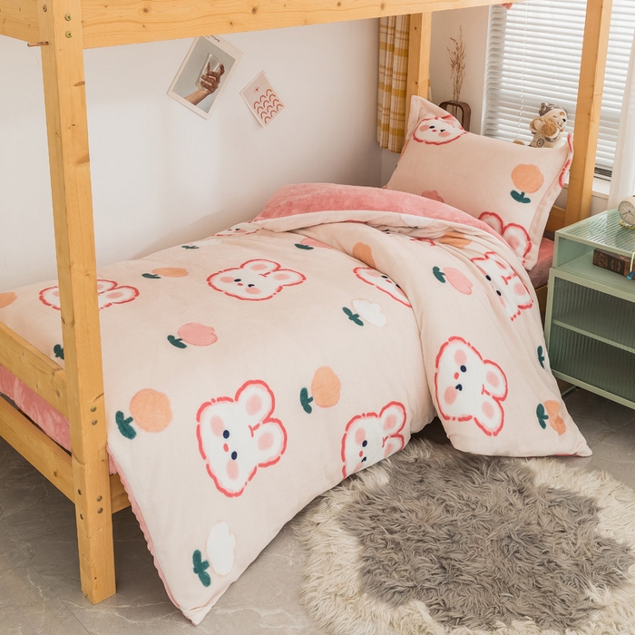 91家纺网 家纺一手货源 找家纺 宅部落 2025新款学生宿舍牛奶绒三件套宿舍三件套上下铺三件套 小兔兔