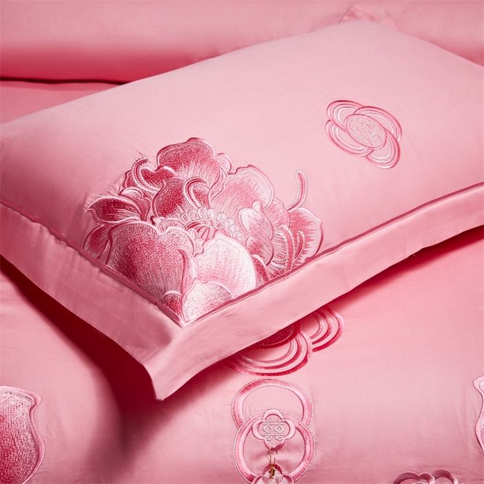 91家纺网 家纺一手货源 找家纺 红番天婚庆 （控价）2025新款全棉新中式刺绣款婚庆四件套多件套 富贵荣华-粉