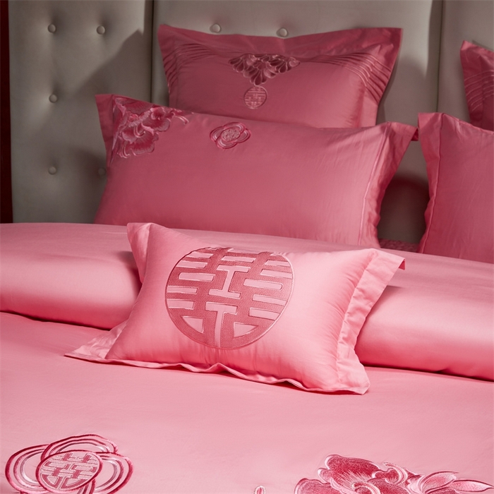 91家纺网 家纺一手货源 找家纺 红番天婚庆 （控价）2025新款全棉新中式刺绣款婚庆四件套多件套 富贵荣华-粉