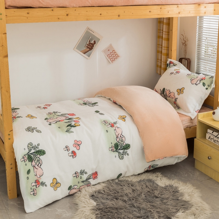 91家纺网 家纺一手货源 找家纺 宅部落 2025新款学生宿舍牛奶绒三件套宿舍三件套上下铺三件套 花丛小兔