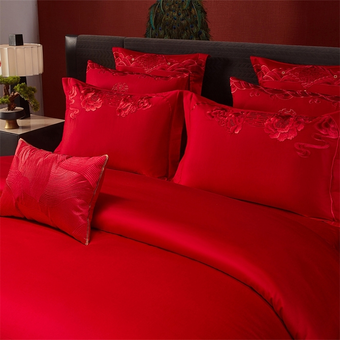 91家纺网 家纺一手货源 找家纺 红番天婚庆 （控价）2025新款全棉新中式刺绣款婚庆四件套多件套 花前月下-红