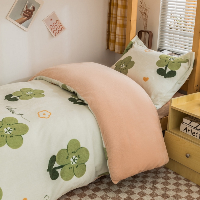 91家纺网 家纺一手货源 找家纺 宅部落 2025新款学生宿舍牛奶绒三件套宿舍三件套上下铺三件套 绿丛