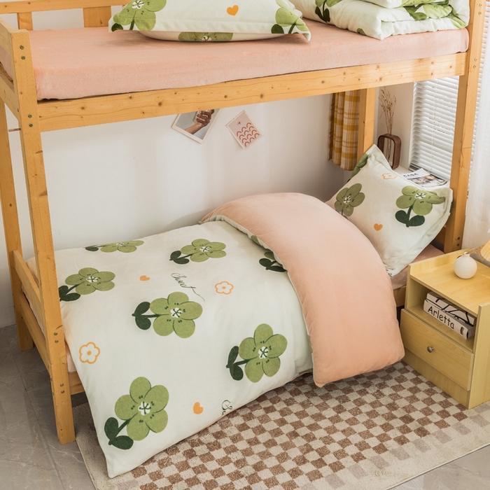 91家纺网 家纺一手货源 找家纺 宅部落 2025新款学生宿舍牛奶绒三件套宿舍三件套上下铺三件套 绿丛