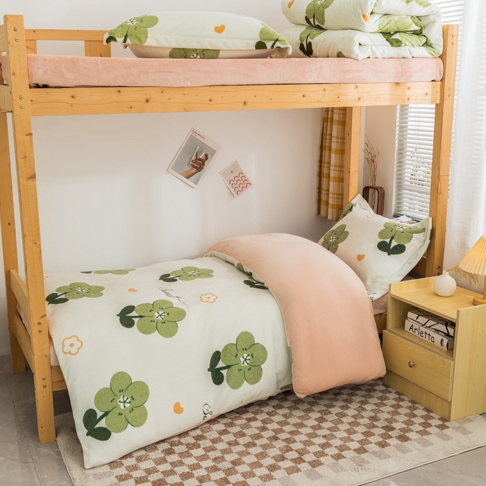 91家纺网 家纺一手货源 找家纺 宅部落 2025新款学生宿舍牛奶绒三件套宿舍三件套上下铺三件套 绿丛