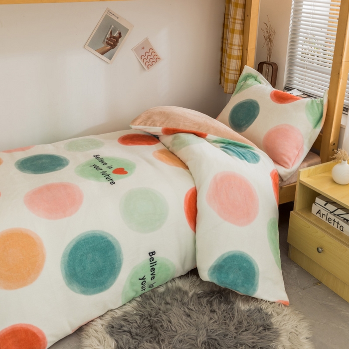 91家纺网 家纺一手货源 找家纺 宅部落 2025新款学生宿舍牛奶绒三件套宿舍三件套上下铺三件套 炫彩