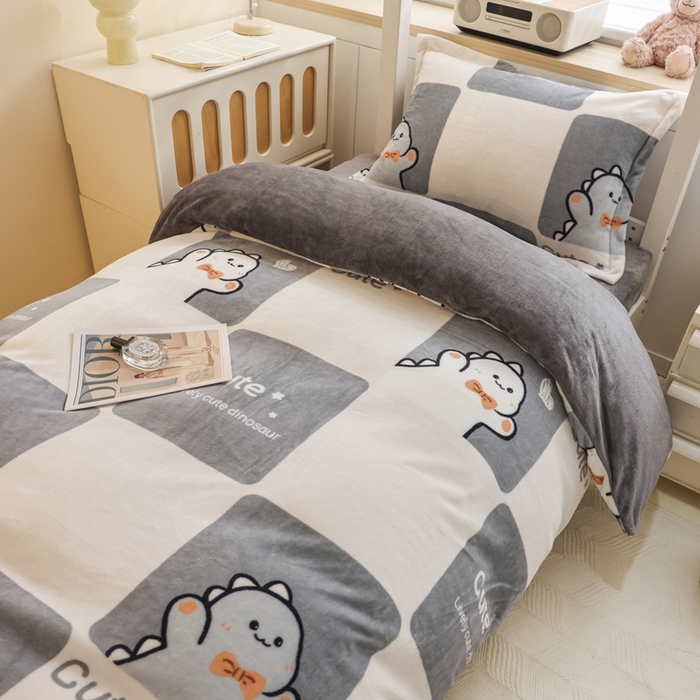 91家纺网 家纺一手货源 找家纺 宅部落 2025新款学生宿舍牛奶绒三件套宿舍三件套上下铺三件套 小恐龙