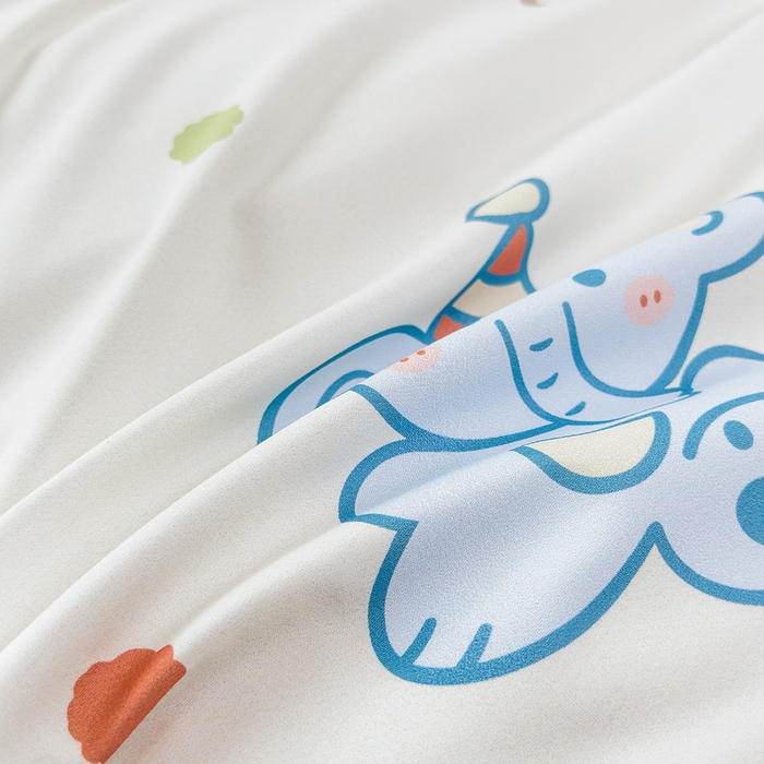 91家纺网 家纺一手货源 找家纺 （总）优纤家纺 2025新款120克磨毛斜纹卡通花卉印花植物羊绒四件套