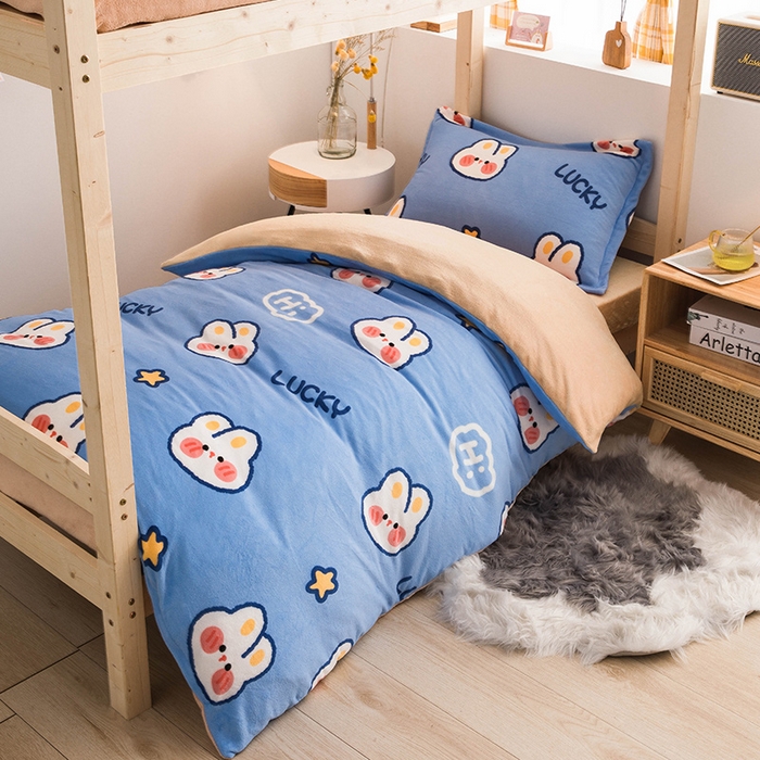 91家纺网 家纺一手货源 找家纺 宅部落 2025新款学生宿舍牛奶绒三件套宿舍三件套上下铺三件套 幸运兔