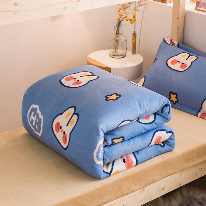 91家纺网 家纺一手货源 找家纺 宅部落 2025新款学生宿舍牛奶绒三件套宿舍三件套上下铺三件套 幸运兔