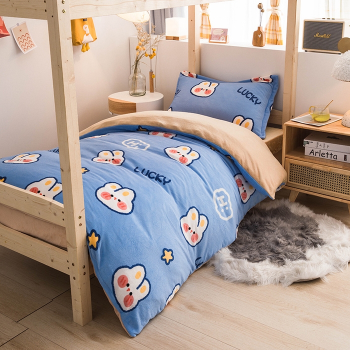 91家纺网 家纺一手货源 找家纺 宅部落 2025新款学生宿舍牛奶绒三件套宿舍三件套上下铺三件套 幸运兔