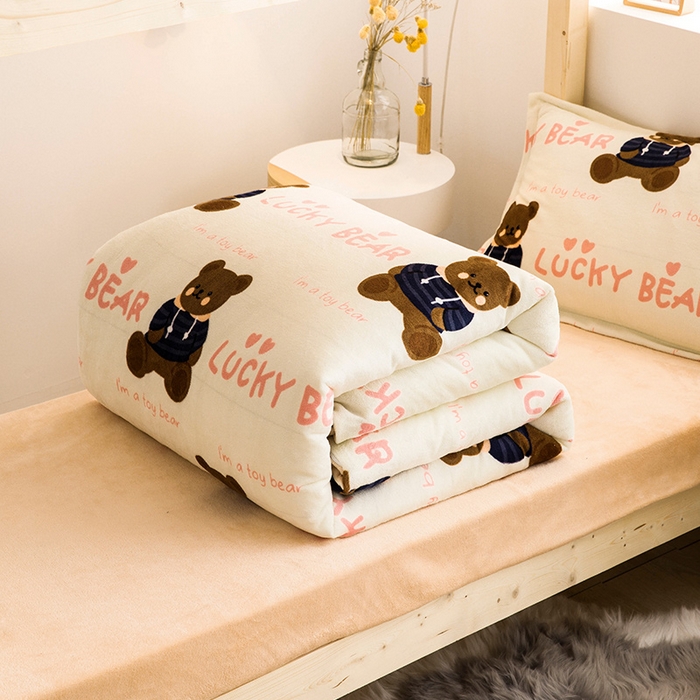 91家纺网 家纺一手货源 找家纺 宅部落 2025新款学生宿舍牛奶绒三件套宿舍三件套上下铺三件套 小睡熊