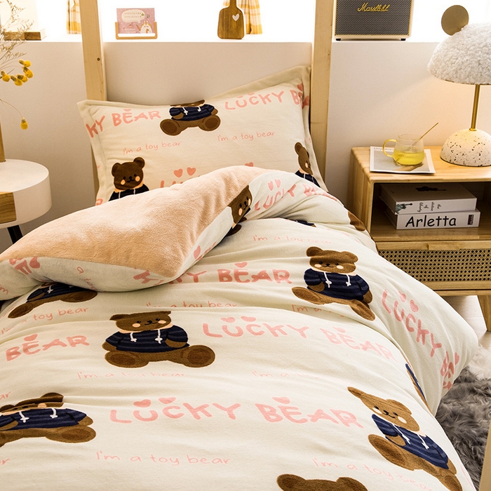 91家纺网 家纺一手货源 找家纺 宅部落 2025新款学生宿舍牛奶绒三件套宿舍三件套上下铺三件套 小睡熊