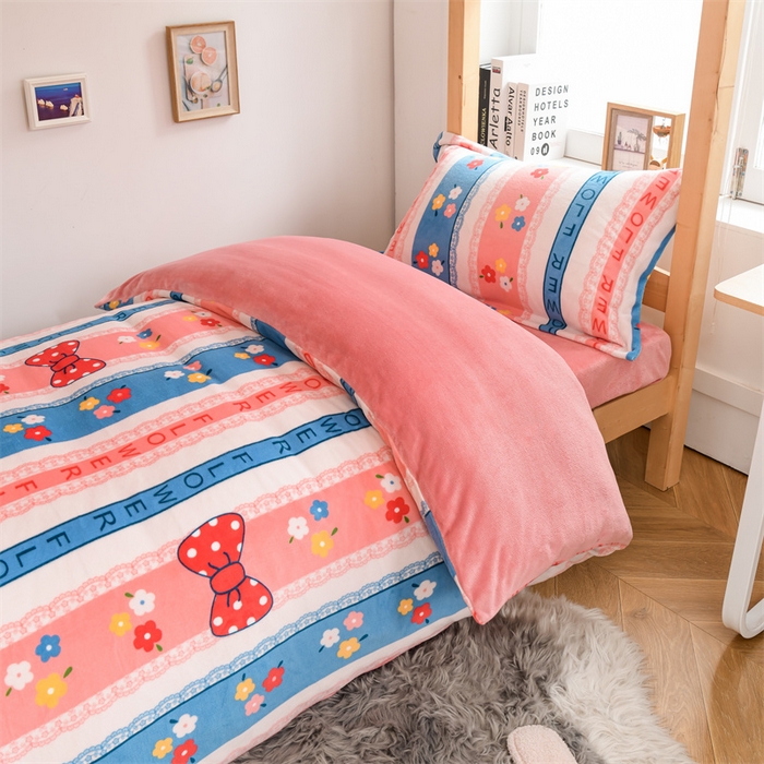 91家纺网 家纺一手货源 找家纺 宅部落 2025新款学生宿舍牛奶绒三件套宿舍三件套上下铺三件套 蝶恋花