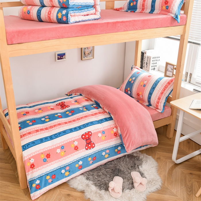 91家纺网 家纺一手货源 找家纺 宅部落 2025新款学生宿舍牛奶绒三件套宿舍三件套上下铺三件套 蝶恋花