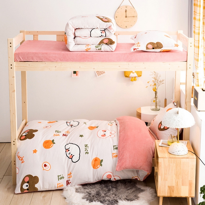 91家纺网 家纺一手货源 找家纺 宅部落 2025新款学生宿舍牛奶绒三件套宿舍三件套上下铺三件套 好运连连