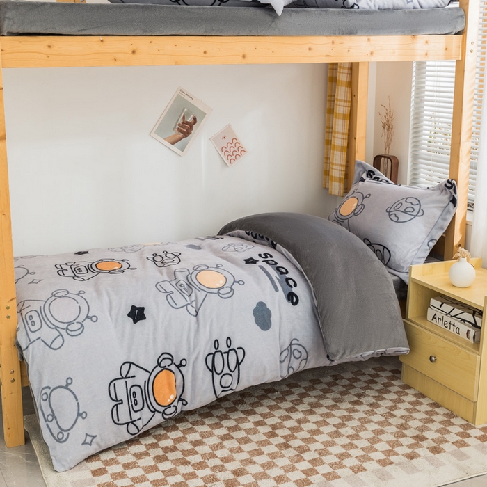 91家纺网 家纺一手货源 找家纺 宅部落 2025新款学生宿舍牛奶绒三件套宿舍三件套上下铺三件套 快乐星球