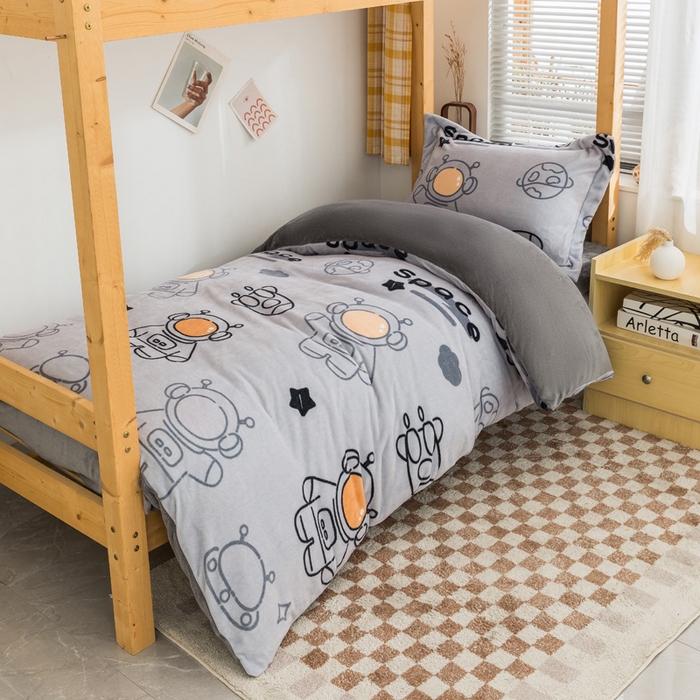 91家纺网 家纺一手货源 找家纺 宅部落 2025新款学生宿舍牛奶绒三件套宿舍三件套上下铺三件套 快乐星球