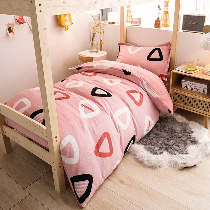 91家纺网 家纺一手货源 找家纺 宅部落 2025新款学生宿舍牛奶绒三件套宿舍三件套上下铺三件套 简约时代