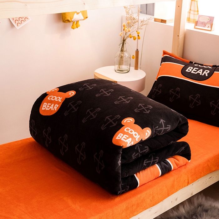 91家纺网 家纺一手货源 找家纺 宅部落 2025新款学生宿舍牛奶绒三件套宿舍三件套上下铺三件套 宝丽熊